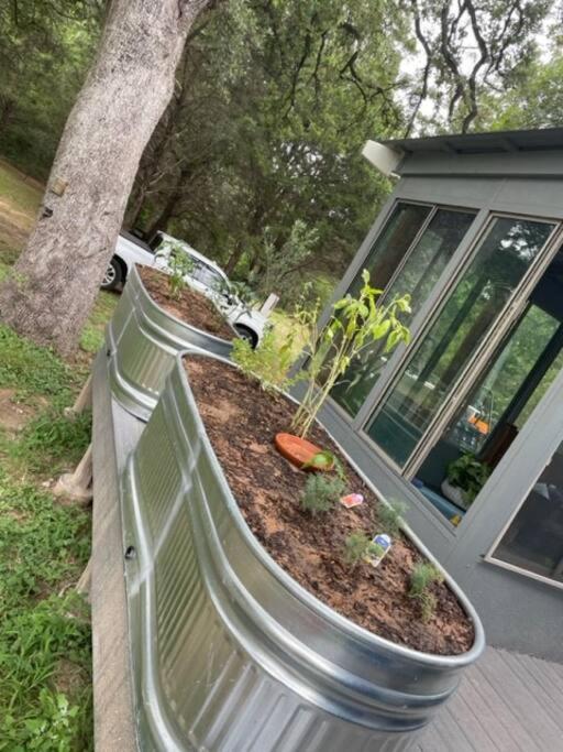 فيلا Bastrop Tiny Disc Golf Retreat المظهر الخارجي الصورة