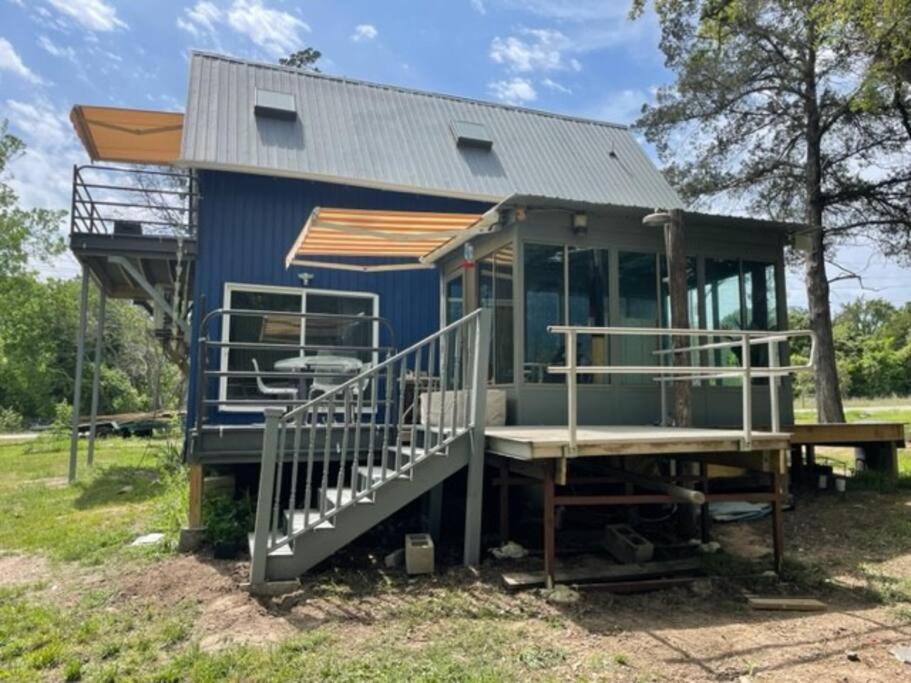 فيلا Bastrop Tiny Disc Golf Retreat المظهر الخارجي الصورة